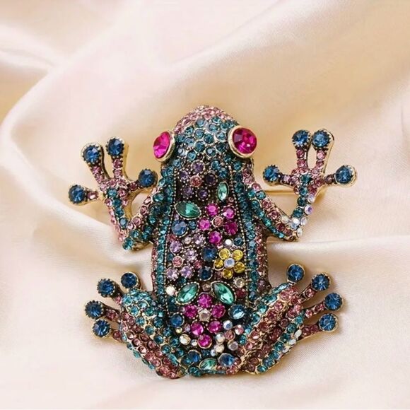 🩵 NEW Stunning & sparkling large frog brooch 🩵 - Picture 1 of 8